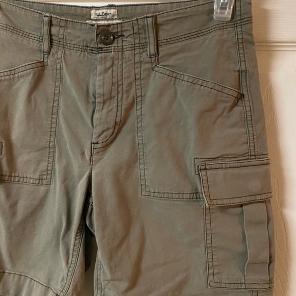 Ladies Favorite Fit L.L.Bean Shorts Size 6 Regular - Picture 3 of 5